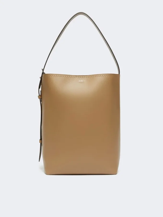 Archetipo Medium Leder-Beuteltasche, mud Archetipo Medium Leder-Beuteltasche, mud