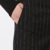 Ausgestellte Nadelstreifen-Wollhose, schwarz Ausgestellte Nadelstreifen-Wollhose, schwarz