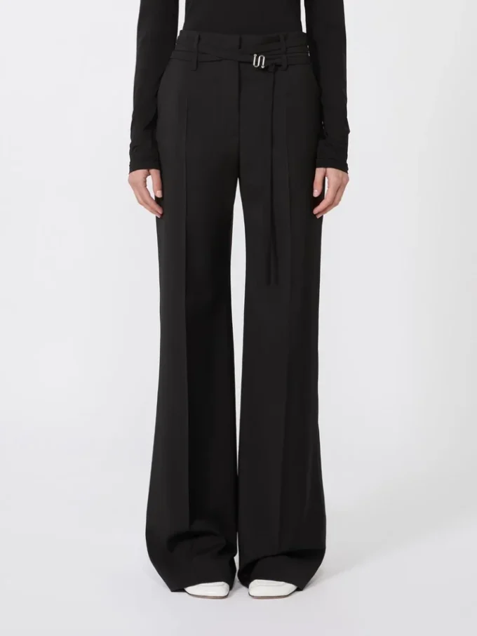 Ausgestellte Stretch-Hose aus Wollstoff, schwarz Ausgestellte Stretch-Hose aus Wollstoff, schwarz