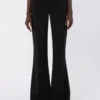 Ausgestellte Stretch-Viskosehose, schwarz Ausgestellte Stretch-Viskosehose, schwarz