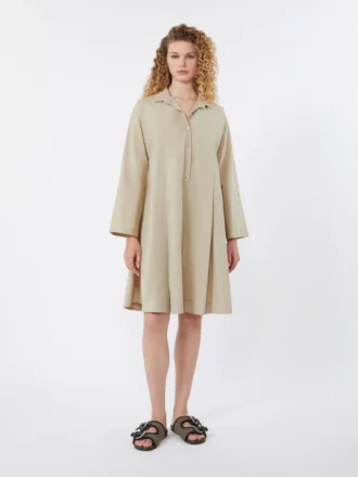Ausgestelltes Kleid aus Baumwollpopeline, sandfarben
