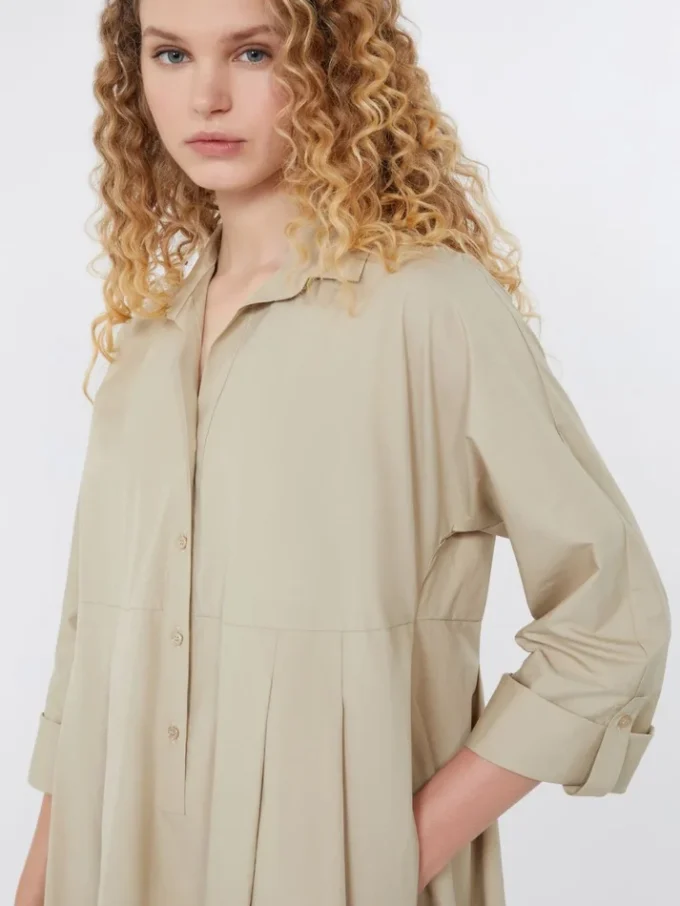 Ausgestelltes Kleid aus Baumwollpopeline, sandfarben