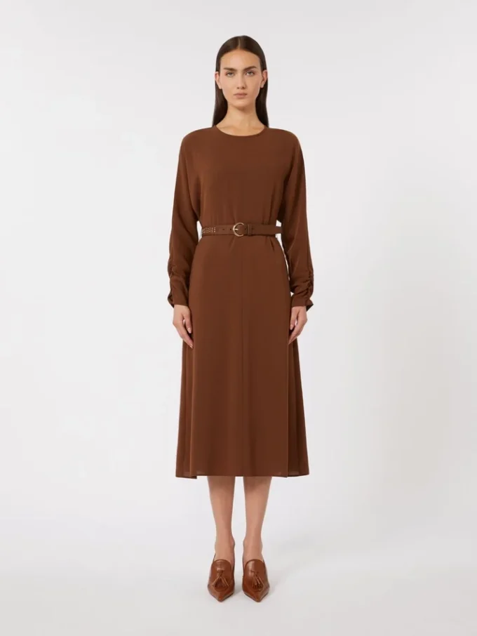 Ausgestelltes Kleid aus Cady, schokoladenbraun Ausgestelltes Kleid aus Cady, schokoladenbraun