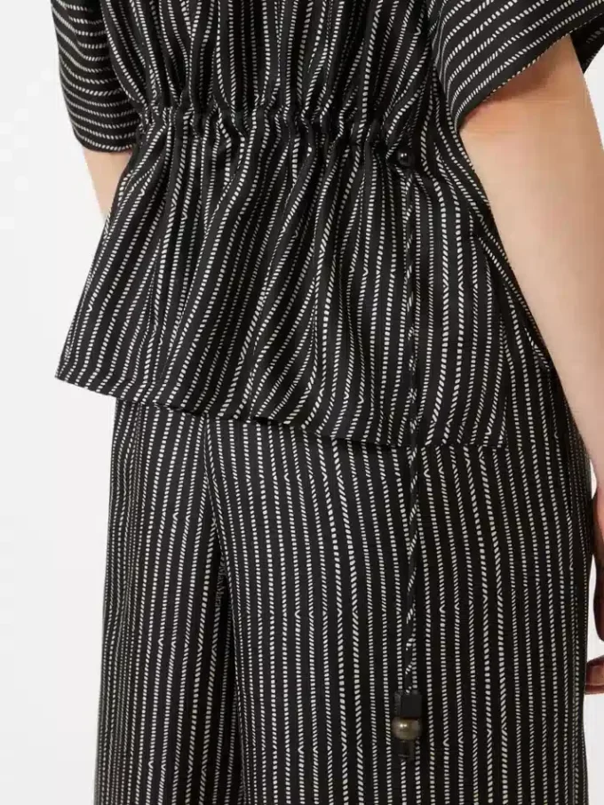 Bedruckte Seidenbluse, schwarz-weiß Bedruckte Seidenbluse, schwarz-weiß