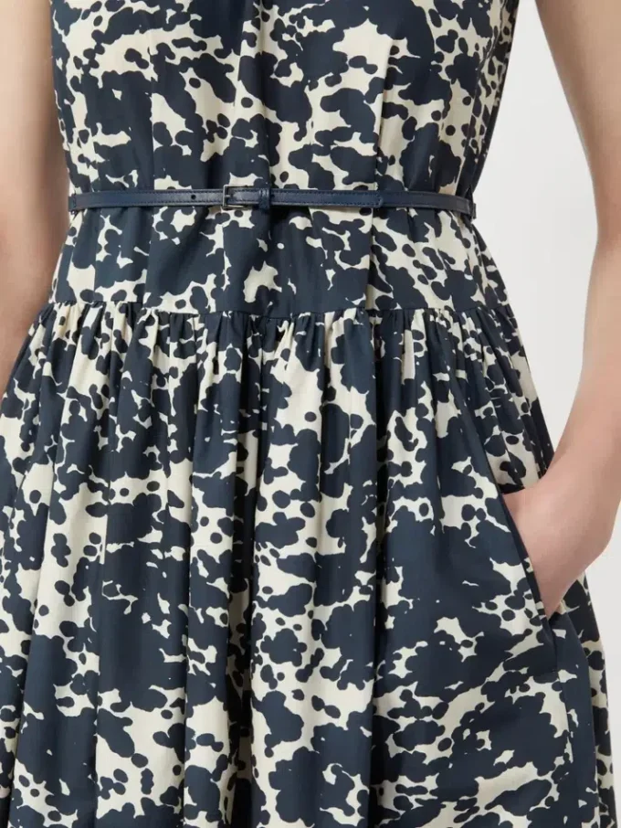 Bedrucktes Baumwollkleid mit Gürtel, ultramarinblau Bedrucktes Baumwollkleid mit Gürtel, ultramarinblau