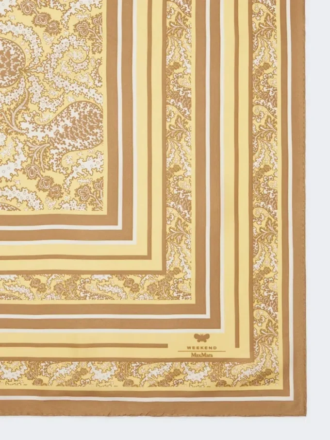 Bedrucktes Seidenfoulard, grün Bedrucktes Seidenfoulard, grün