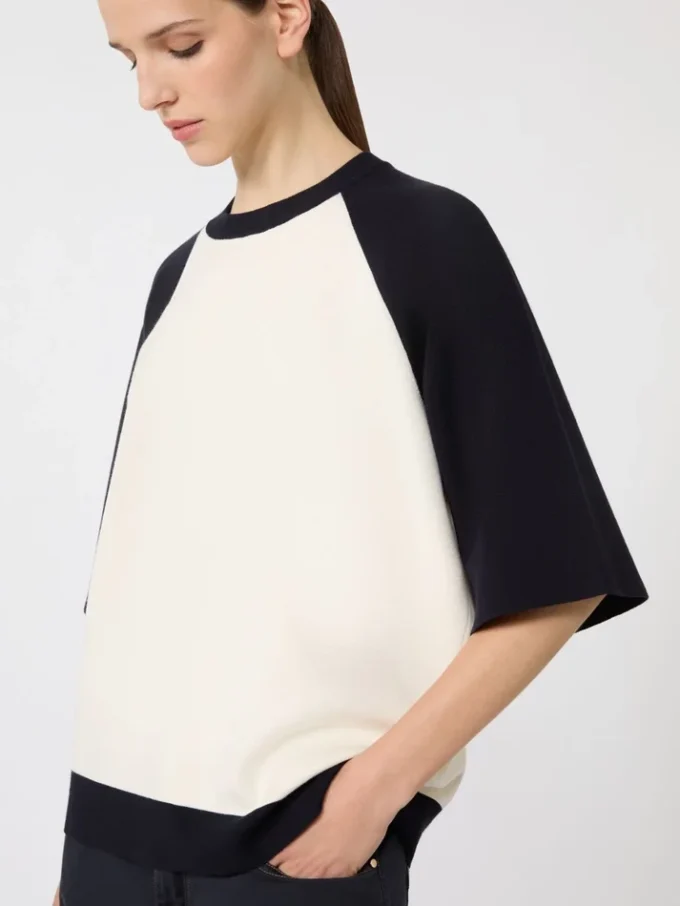 Boxy-Pullover aus Stretch-Viskose, weiß-blau Boxy-Pullover aus Stretch-Viskose, weiß-blau