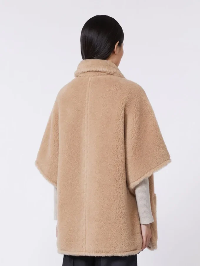 Cape aus Alpaka- und Kaschmir-Teddy-Stoff, beige