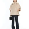 Cape aus Alpaka- und Woll-Teddy-Stoff, beige Cape aus Alpaka- und Woll-Teddy-Stoff, beige