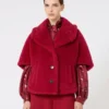 Cape aus Alpaka- und Woll-Teddy-Stoff, rot