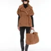 Cape aus Teddy-Stoff, kamelfarben Cape aus Teddy-Stoff, kamelfarben