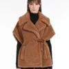 Cape aus Teddy-Stoff, kamelfarben Cape aus Teddy-Stoff, kamelfarben