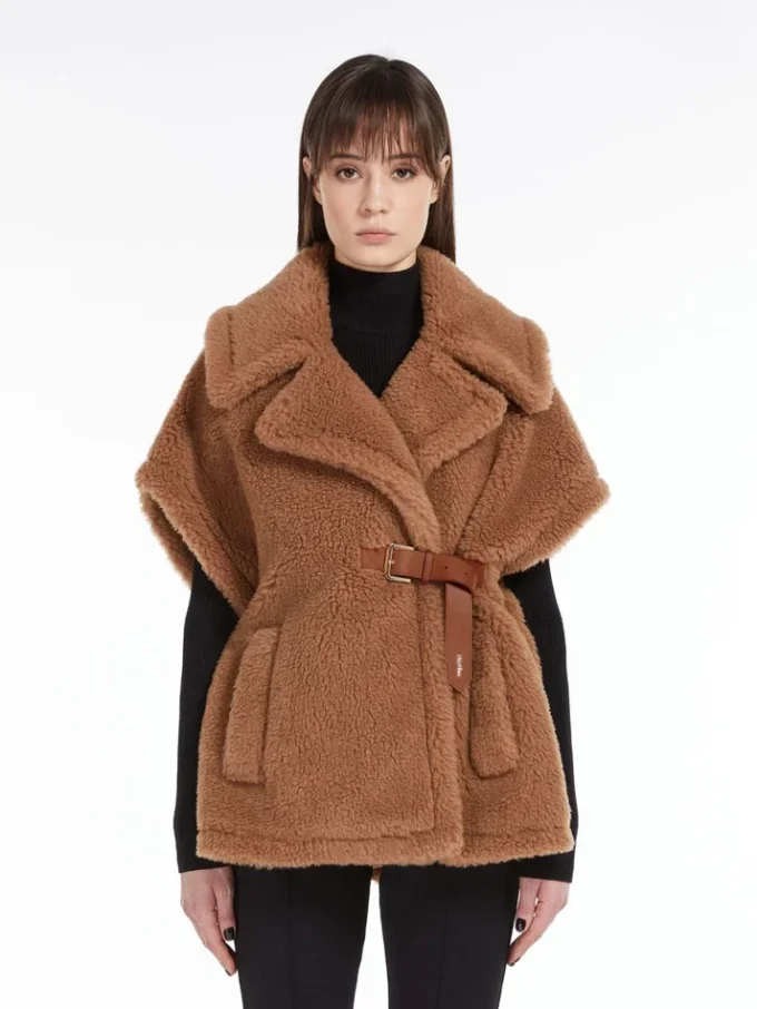 Cape aus Teddy-Stoff, kamelfarben Cape aus Teddy-Stoff, kamelfarben