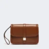 Clutch aus Glattleder, tabakfarben Clutch aus Glattleder, tabakfarben