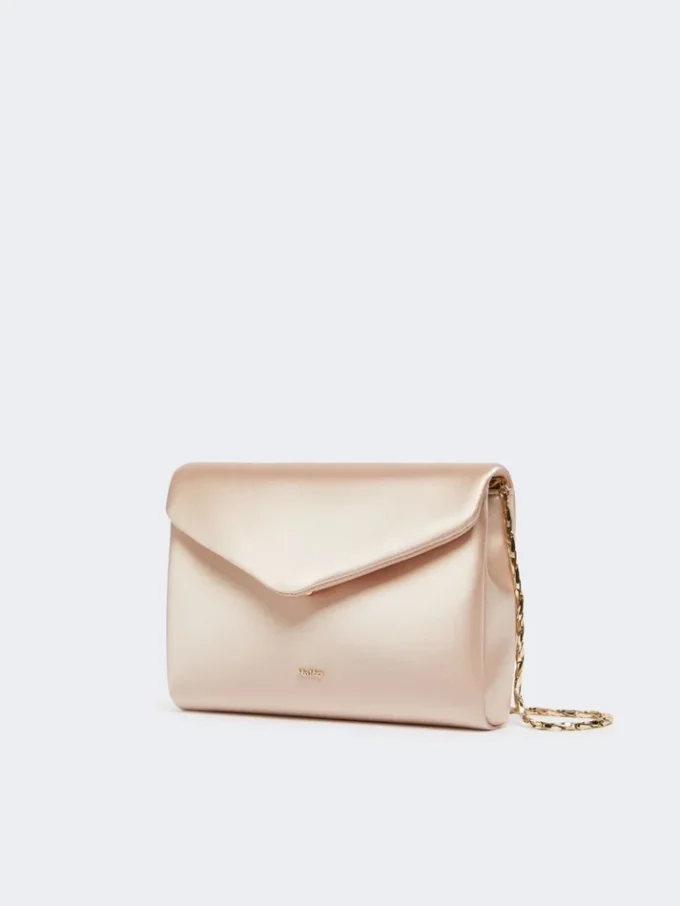 Clutch aus Viskose und Seidensatin, puderfarben Clutch aus Viskose und Seidensatin, puderfarben
