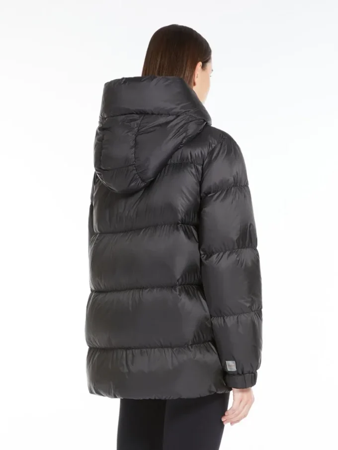 Daunenjacke aus wasserabweisendem Canvas, schwarz Daunenjacke aus wasserabweisendem Canvas, schwarz
