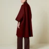 Doppelter Kaschmir-Cape-Mantel, dunkelrot Doppelter Kaschmir-Cape-Mantel, dunkelrot