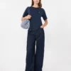 Einfaches T-Shirt aus Baumwolle, marineblau Einfaches T-Shirt aus Baumwolle, marineblau