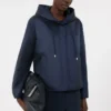 Gesteppte Kapuzenjacke aus wasserabweisendem Canvas, marineblau