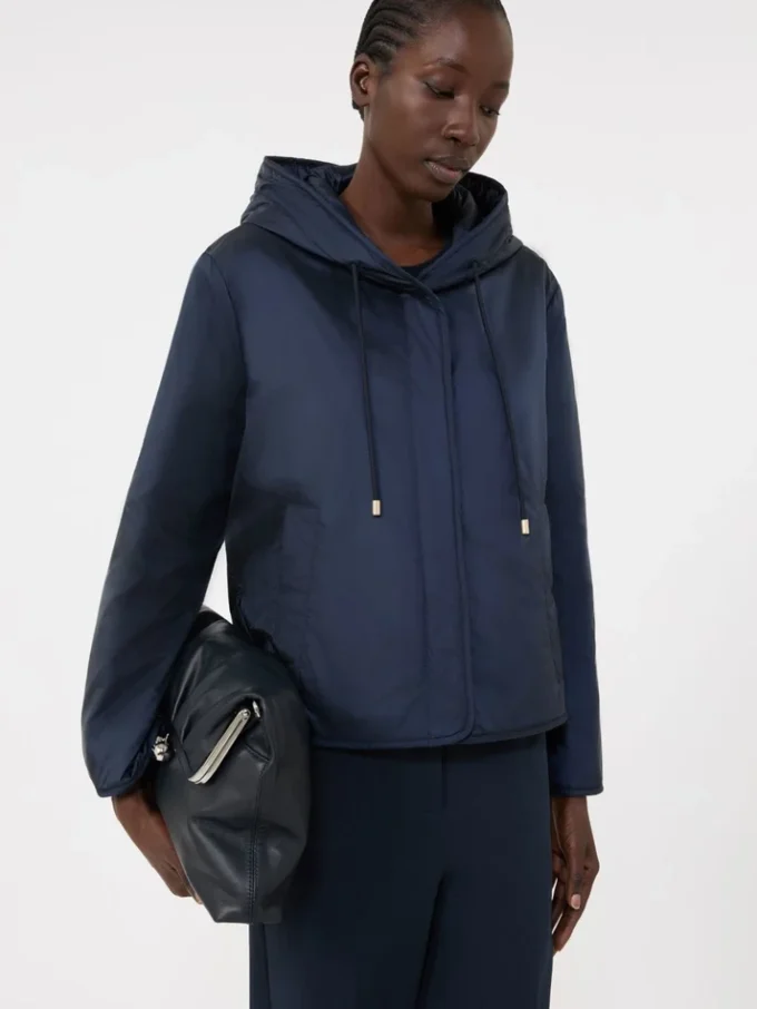 Gesteppte Kapuzenjacke aus wasserabweisendem Canvas, marineblau