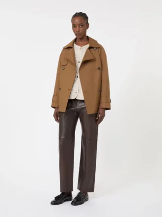 Wasserabweisender Trenchcoat aus Baumwolle mit Zweireiher-Schlitz, tabakfarben Wasserabweisender Trenchcoat aus Baumwolle mit Zweireiher-Schlitz, tabakfarben