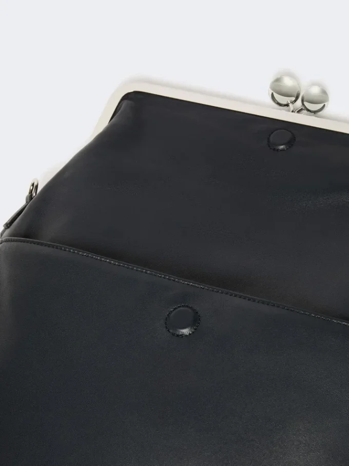 Glänzende Pasticcino-Tasche aus Nappaleder, ultramarinblau