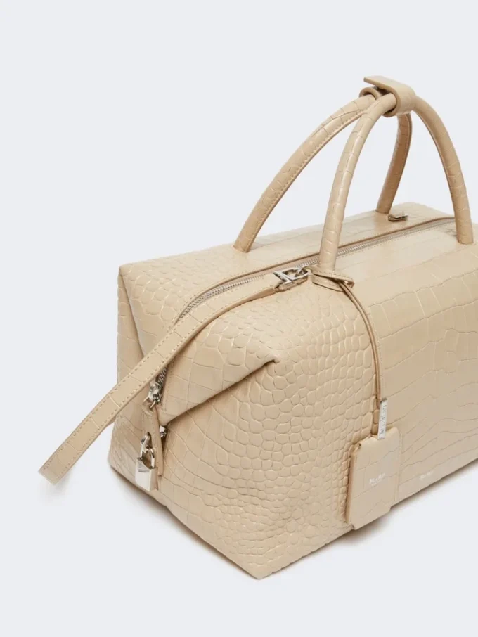 Große Boston-Tasche aus Leder mit Krokodilprägung, Eis