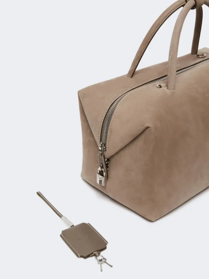 Große Boston-Tasche aus Nubukleder, taubengrau Große Boston-Tasche aus Nubukleder, taubengrau