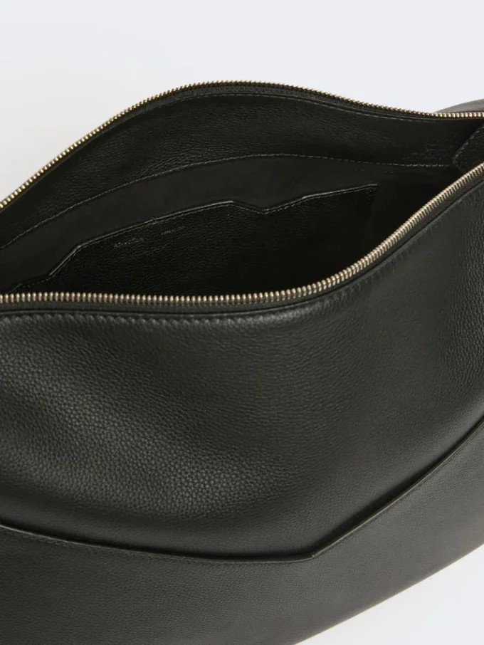 Große Handtasche aus mattem Leder, schwarz Große Handtasche aus mattem Leder, schwarz