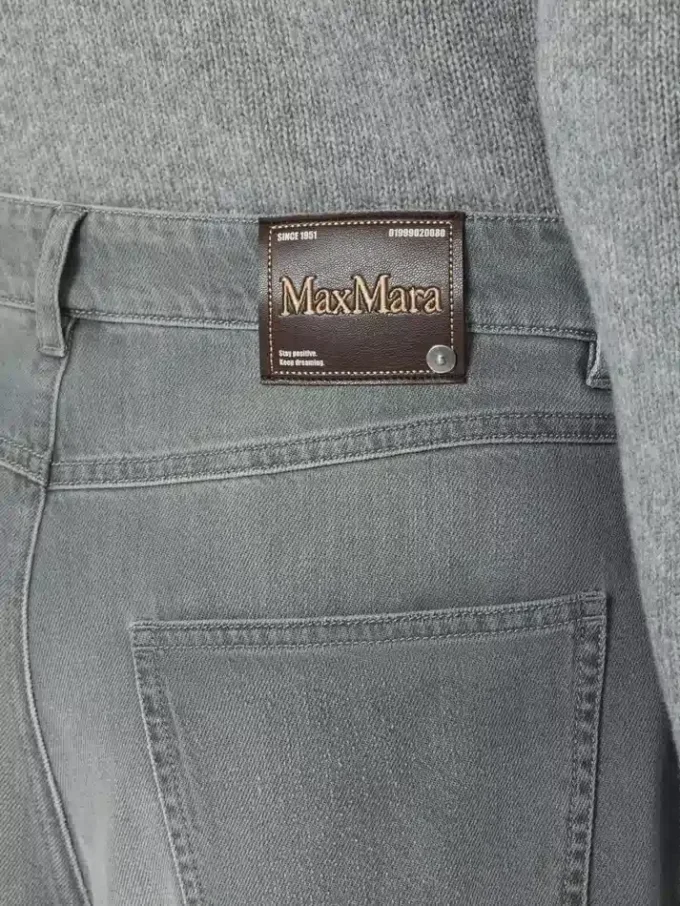 Jeans aus Baumwolle und Viskose-Denim, mittelgrau Jeans aus Baumwolle und Viskose-Denim, mittelgrau