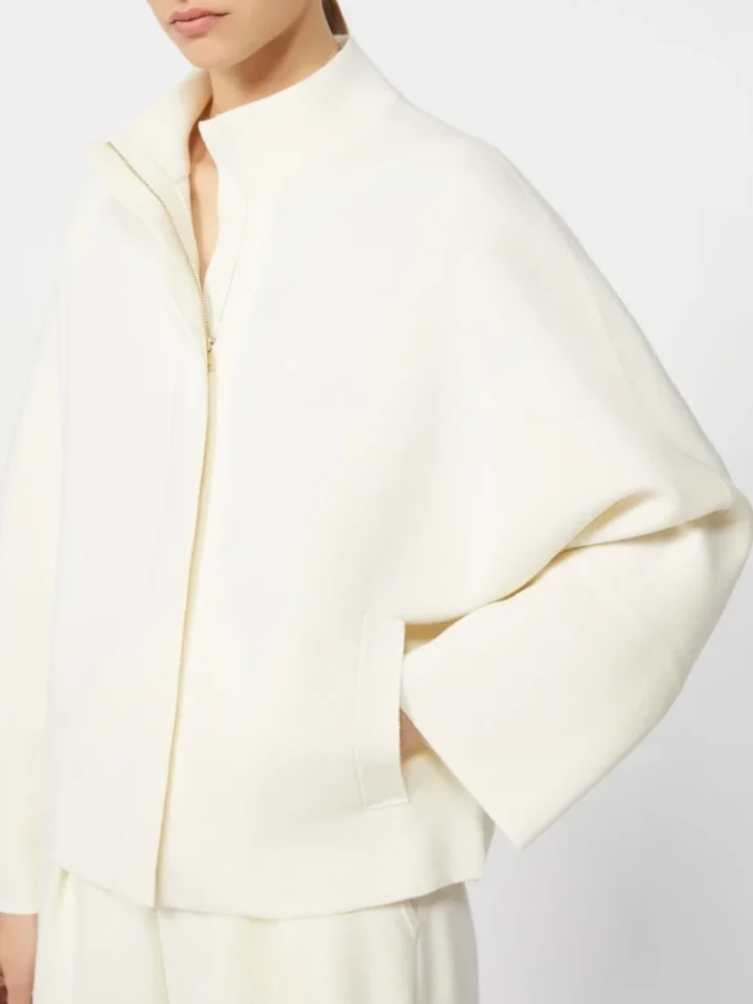 Kastenförmiger Cardigan aus Wolle, Seide