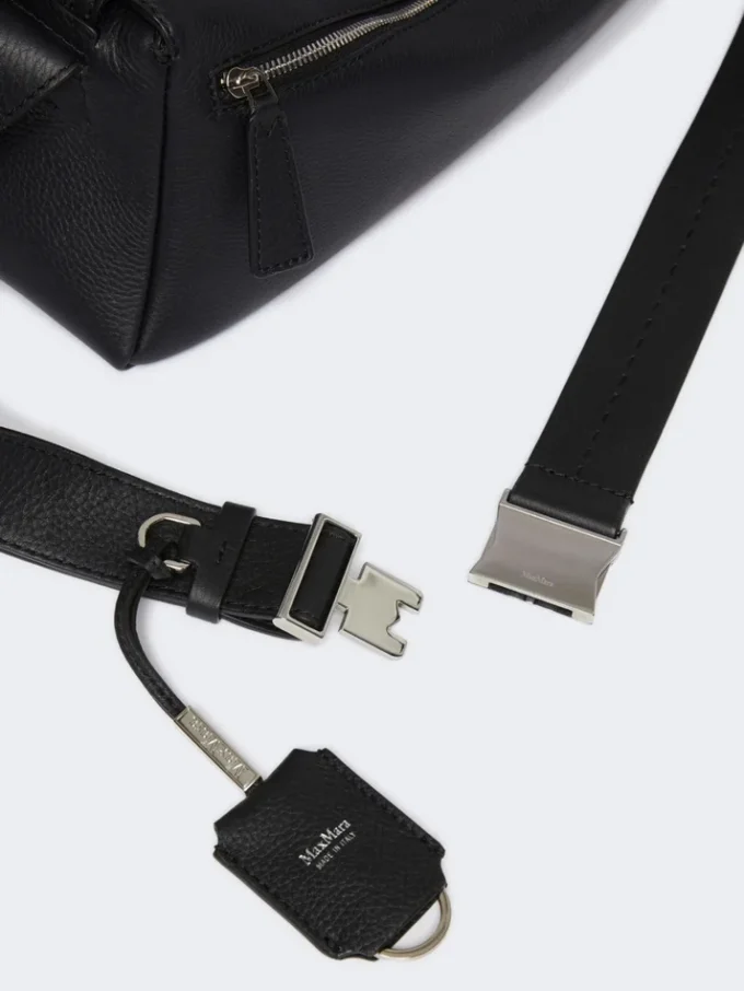 Kleine Leder-Umhängetasche, schwarz Kleine Leder-Umhängetasche, schwarz