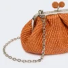 Kleine Pasticcino-Tasche in Raffia-Optik, lachsfarben Kleine Pasticcino-Tasche in Raffia-Optik, lachsfarben