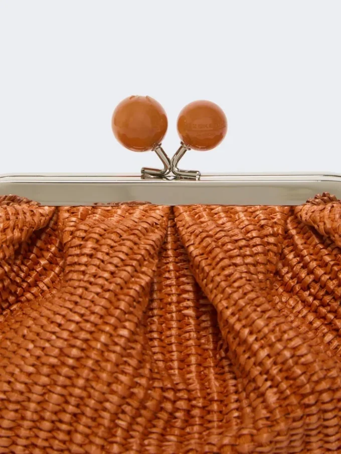 Kleine Pasticcino-Tasche in Raffia-Optik, lachsfarben Kleine Pasticcino-Tasche in Raffia-Optik, lachsfarben