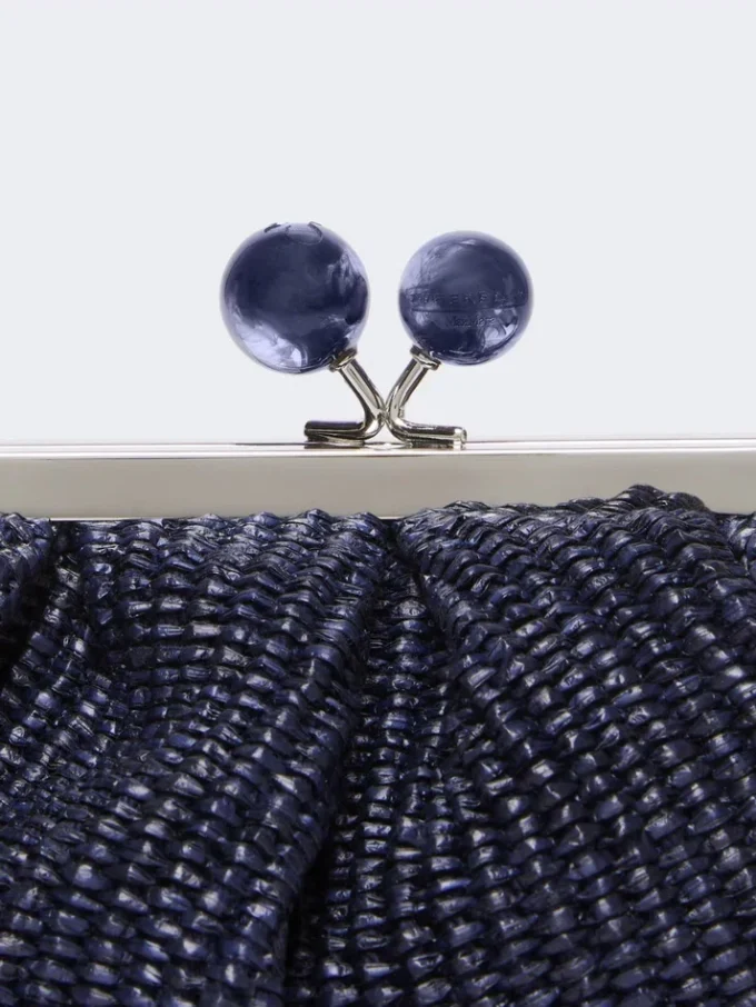 Kleine Pasticcino-Tasche in Raffia-Optik, ultramarinblau Kleine Pasticcino-Tasche in Raffia-Optik, ultramarinblau