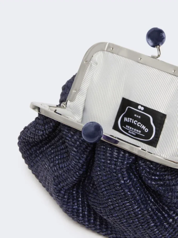 Kleine Pasticcino-Tasche in Raffia-Optik, ultramarinblau Kleine Pasticcino-Tasche in Raffia-Optik, ultramarinblau