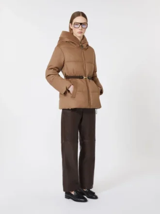Kurze wasserabweisende Daunenjacke aus Canvas und Kamelhaar, Farbe: Camel