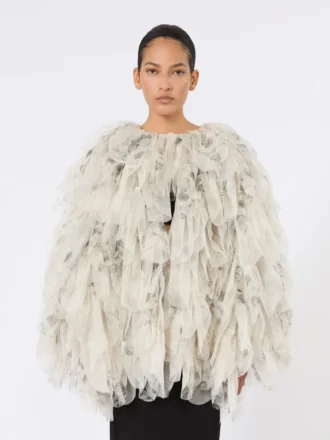 Kurzer Mantel mit Blütenblättern aus bedrucktem Organza, perlgrau