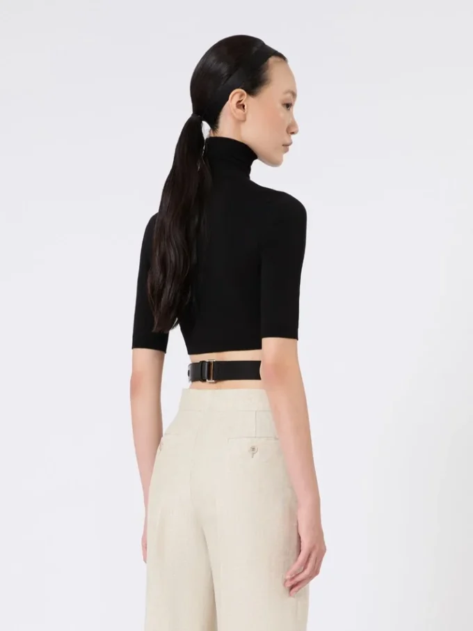 Kurzer Rollkragenpullover aus Stretch-Viskose, schwarz