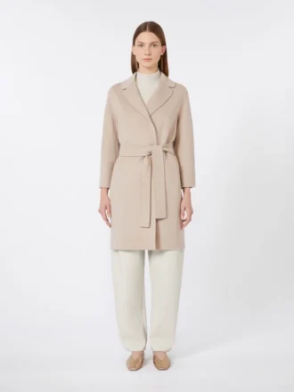 Kurzer Wollmantel, beige-rosa