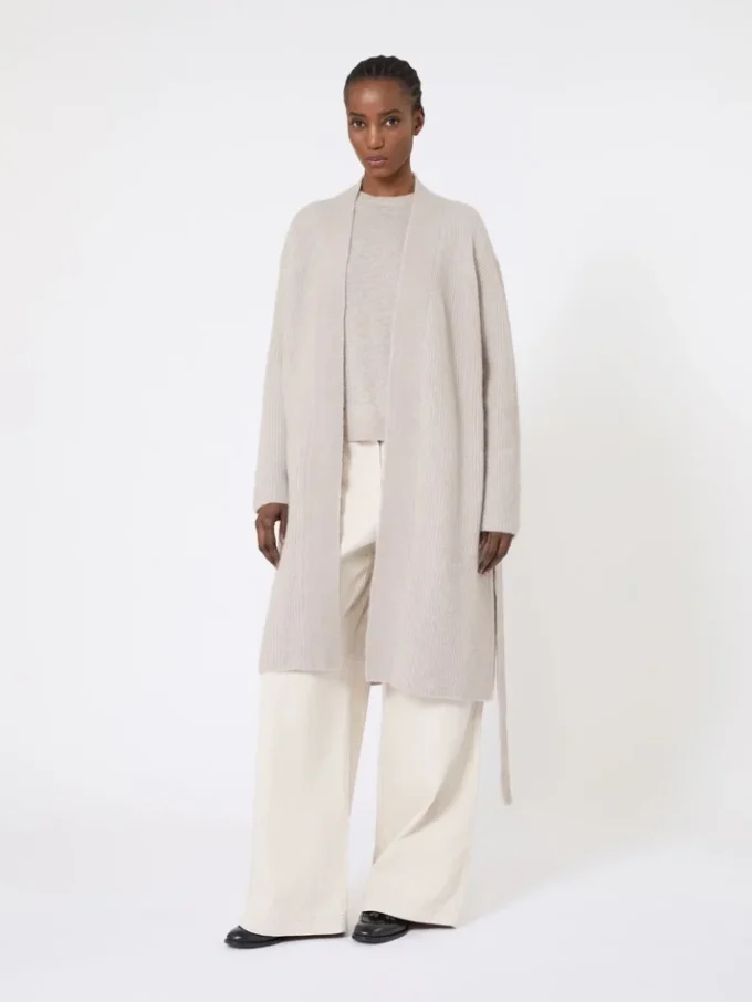 Langer Cardigan aus Alpaka und Wolle, sandfarben Langer Cardigan aus Alpaka und Wolle, sandfarben