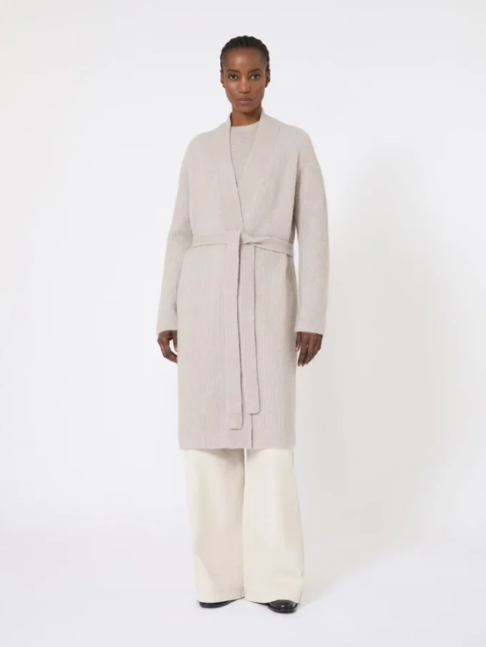 Langer Cardigan aus Alpaka und Wolle, sandfarben Langer Cardigan aus Alpaka und Wolle, sandfarben