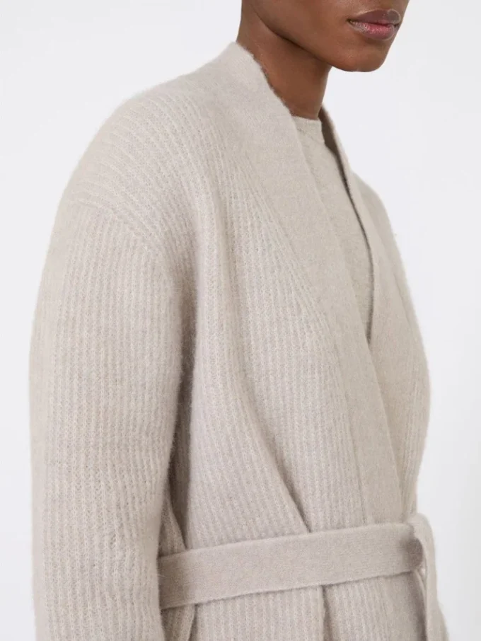 Langer Cardigan aus Alpaka und Wolle, sandfarben Langer Cardigan aus Alpaka und Wolle, sandfarben