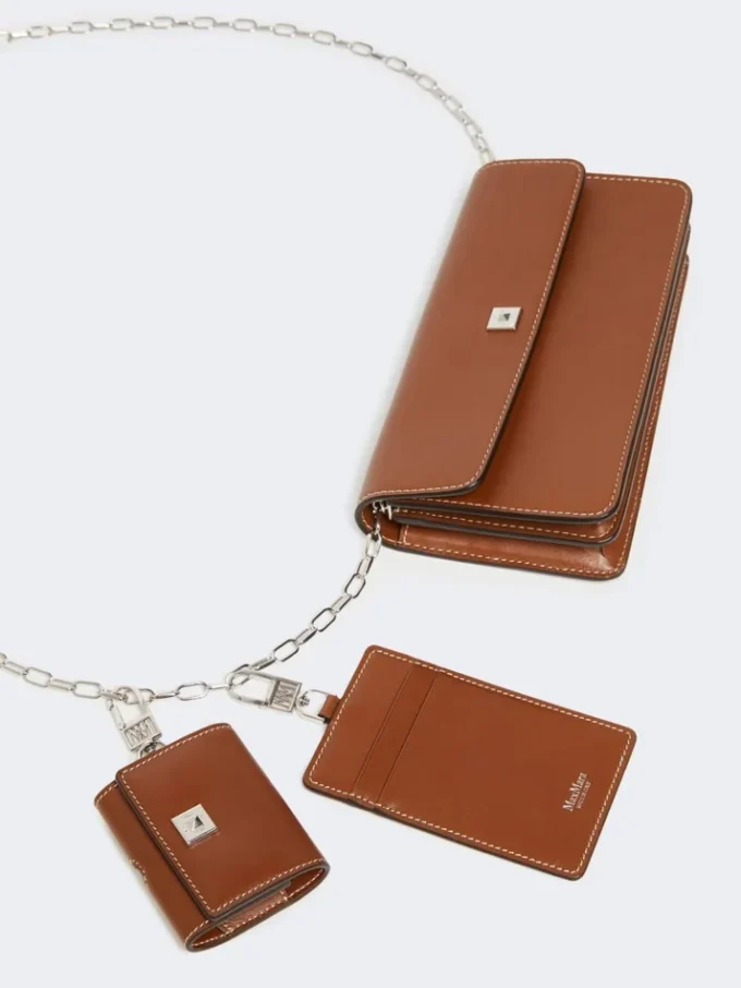 Leder-Handytasche, bernsteinbraun Leder-Handytasche, bernsteinbraun