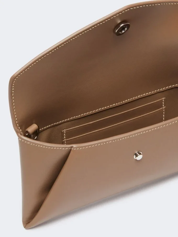 Leder-Umschlagbrieftasche, schlammfarben