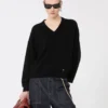 Locker sitzender Pullover aus Wolle und Kaschmir, schwarz