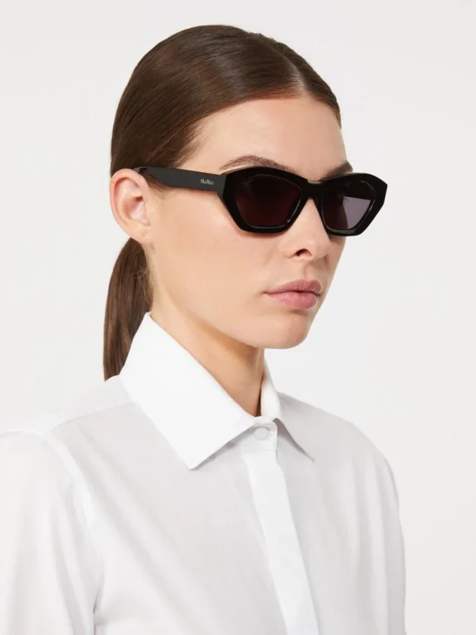 Markante Sonnenbrille mit eckigem Rahmen, schwarz Markante Sonnenbrille mit eckigem Rahmen, schwarz