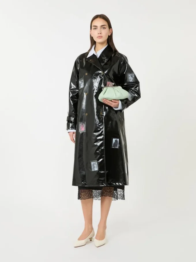 Midi-Trenchcoat aus Gabardine mit Vinyl-Effekt, schwarz Midi-Trenchcoat aus Gabardine mit Vinyl-Effekt, schwarz