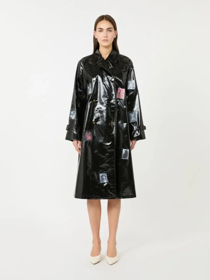 Midi-Trenchcoat aus Gabardine mit Vinyl-Effekt, schwarz Midi-Trenchcoat aus Gabardine mit Vinyl-Effekt, schwarz
