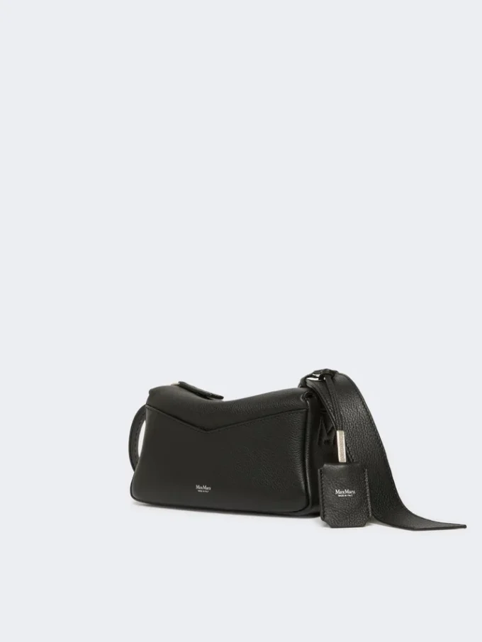 Mikro-Handtasche aus mattem Leder, schwarz Mikro-Handtasche aus mattem Leder, schwarz
